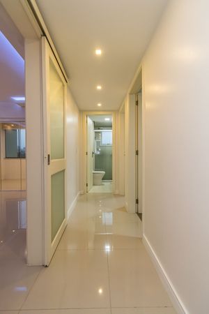 Image 11 - 218240