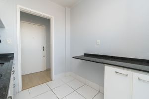 Image 14 - 218300