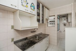 Image 18 - 218331