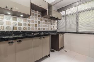 Image 11 - 218339