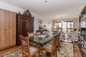 Image 9 - 218394