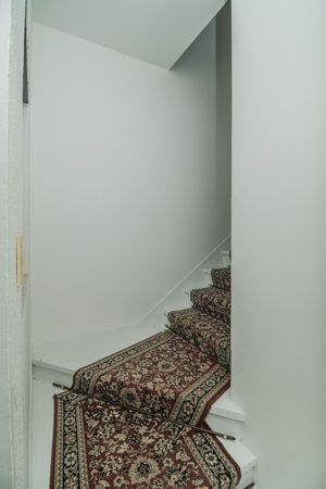 Image 11 - 218467