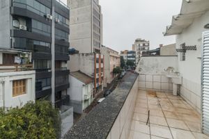 Image 18 - 218467