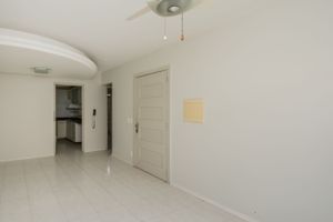 Image 3 - 218472
