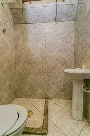 Image 19 - 218485