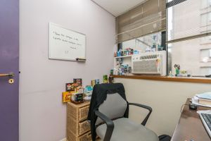 Image 4 - 218548