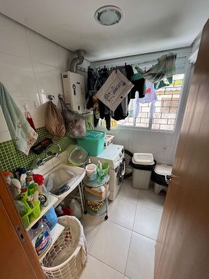 Image 11 - 218562
