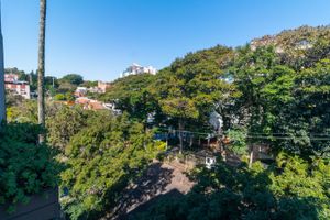 Image 15 - 218572