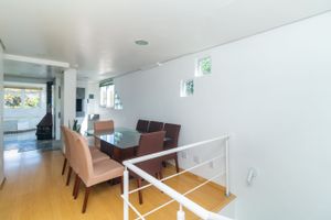 Image 17 - 218572
