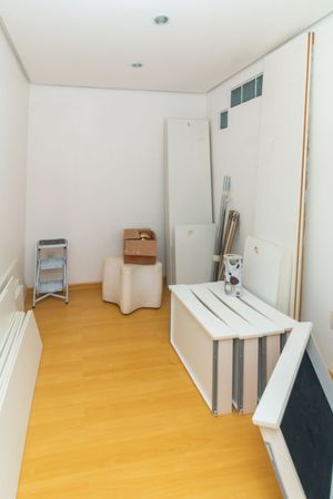 Image 32 - 218572