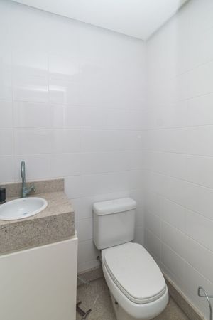Image 33 - 218574