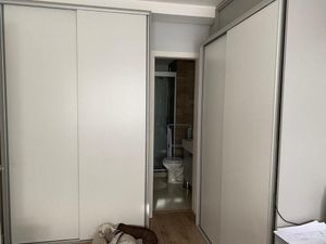 Image 10 - 218599