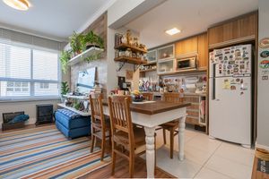 Image 6 - 218609