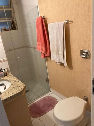 Image 13 - 218695