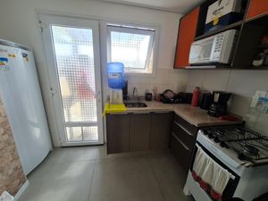 Image 10 - 218736