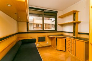 Image 18 - 218792