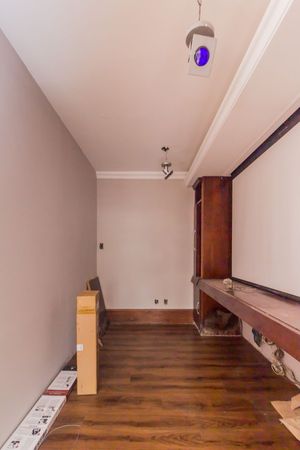 Image 41 - 218800