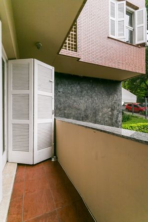 Image 8 - 218813