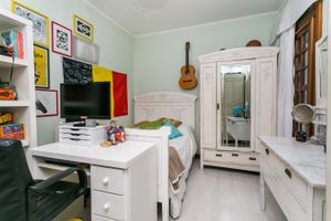 Image 15 - 218813