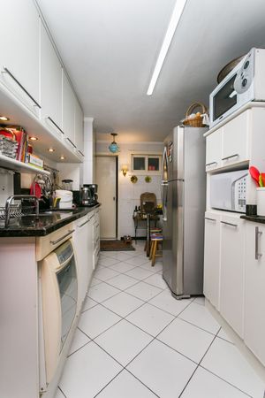 Image 22 - 218813