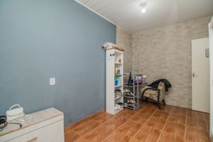 Image 23 - 218900