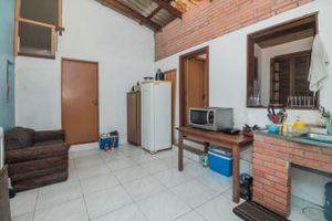 Image 31 - 218900