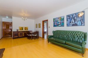 Image 3 - 218914