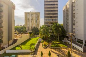 Image 11 - 218914