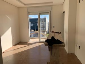 Image 13 - 218950
