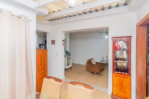 Image 6 - 218968