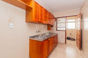 Image 25 - 219001