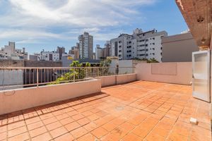 Image 22 - 219001