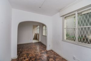 Image 5 - 219034