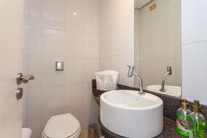 Image 12 - 219111