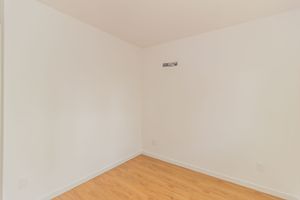 Image 16 - 219115