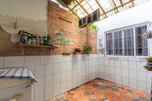 Image 10 - 219142