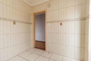 Image 18 - 219213