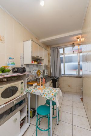 Image 17 - 219300