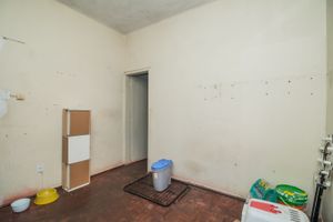 Image 11 - 219418