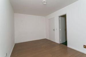 Image 5 - 219430