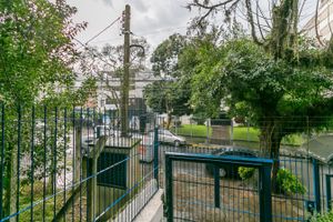 Image 12 - 219430