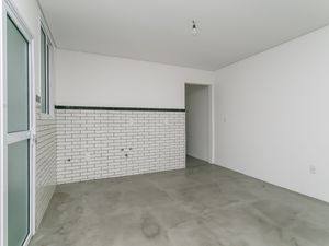 Image 19 - 219431