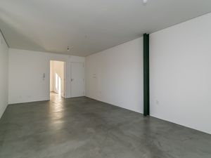 Image 3 - 219434