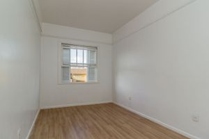 Image 6 - 219655