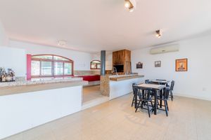 Image 22 - 219770