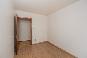 Image 7 - 219813