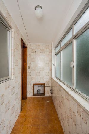 Image 18 - 219813