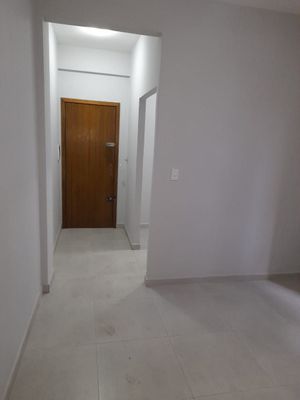 Image 2 - 219824
