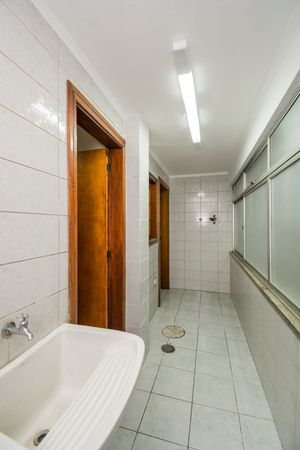 Image 27 - 219865