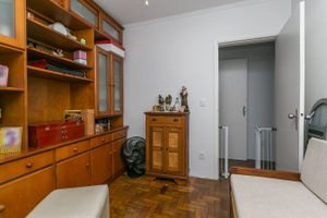 Image 11 - 219884